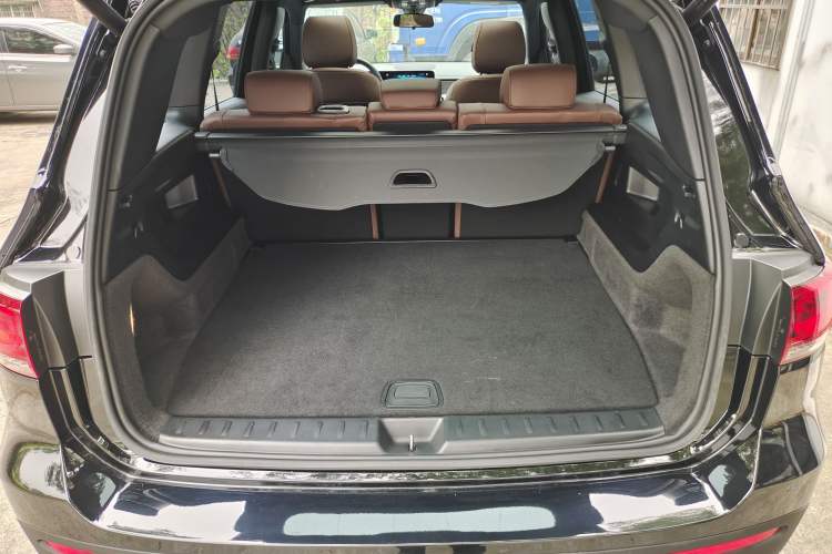 Used Mercedes-Benz GLB 2022 Second Facelift GLB 200 Dynamic Edition Interior 9