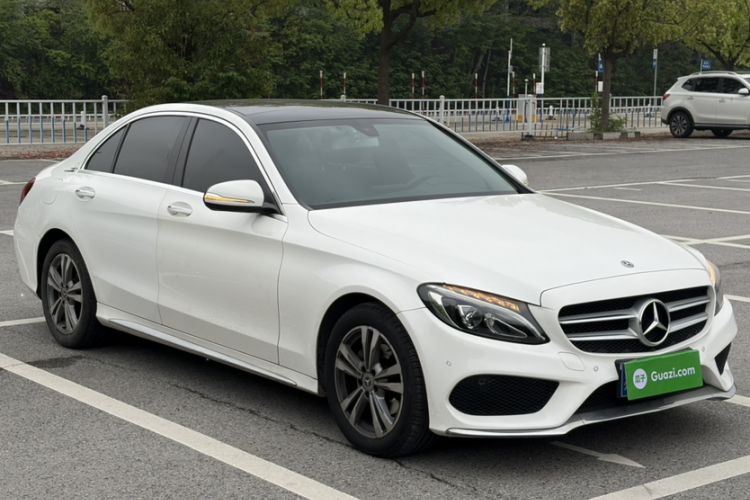 Used Mercedes-Benz C-Class 2017 Facelift C 200 L Sport Edition Exterior 1
