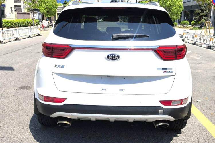 Used Kia KX5 2016 1.6T Automatic Two-Wheel Drive Premium Exterior 2