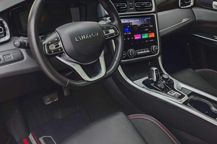 Used Lynk & Co 01 2017 2.0T Four-Wheel Drive Pro Edition