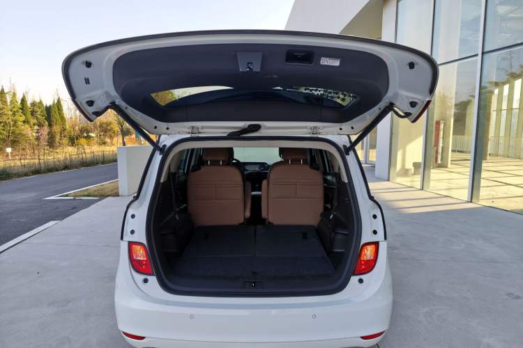 Used Buick GL6 2021 323T Mild Hybrid Connect Luxury Model
