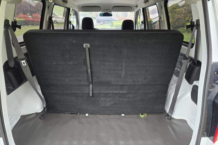 Used Wuling Hongguang PLUS 2020 1.5L Manual Standard Edition 7-Seater
