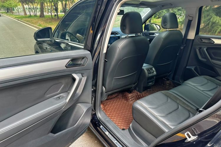 Used Volkswagen Tiguan L 2020 330TSI Automatic Two-Wheel Drive Panoramic Comfort Edition China VI Standard