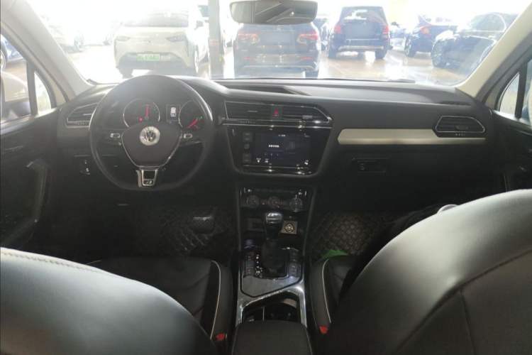 Used Volkswagen Tiguan L New Energy 2019 430 PHEV Hybrid Flagship Model Interior 1