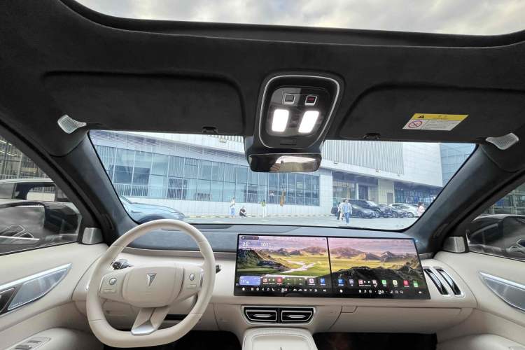 Used Deepal S09 2025 Four-Wheel Drive Ultra+ Custom Edition
