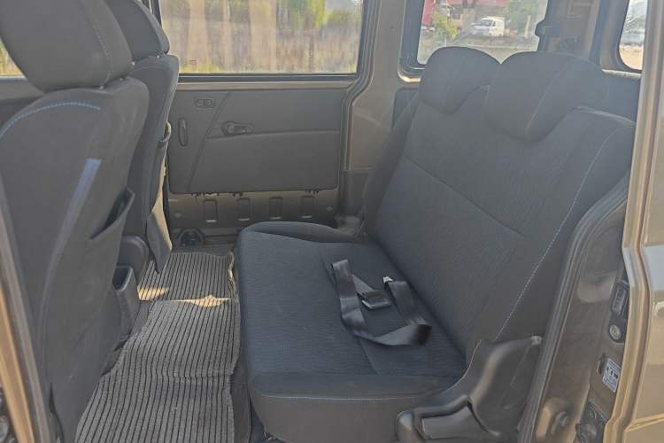 Used CHANGAN KAICHENG Ounuo S 2014 1.5L Base Version Interior 2