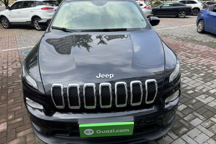 Used Jeep Cherokee 2016 2.4L Leading Edition