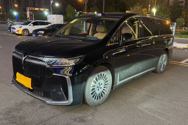 Gebrauchter VOYAH Dream 2027 Model PHEV Champion Edition