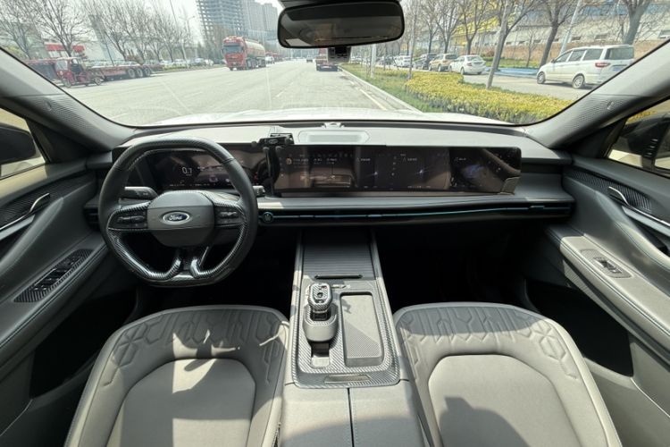 Used Ford Edge 2023 Ford Explorer L 2.0T EcoBoost Two-Wheel Drive 7-Seater Luxury Model
