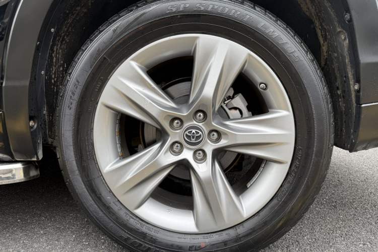 Used Toyota Highlander 2017 2.0T Four-Wheel Drive Luxury Edition 7 Seats Exterior 8