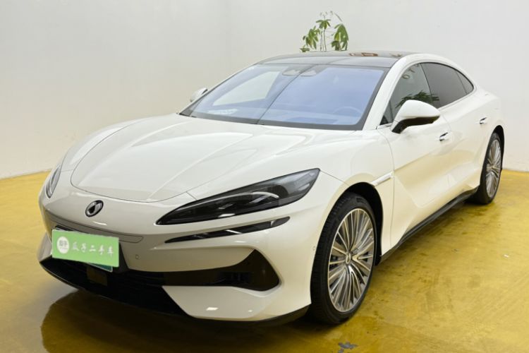 Used Denza Z9 2024 1100 km All-Wheel-Drive Ultra Version