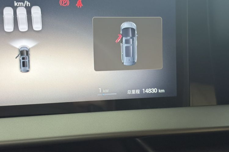 Used Denza D9 2025 DM-i Smart Drive 1020 Four-Wheel Drive Deluxe Model