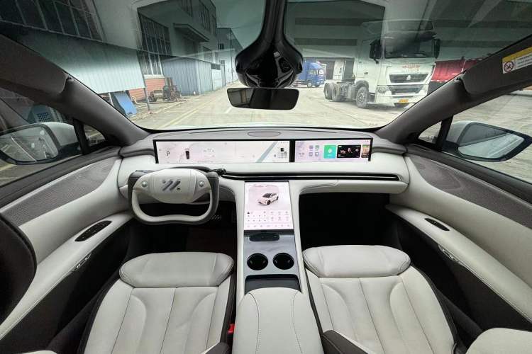 Used IM LS7 2023 77 kWh Urban Fit Rear-Wheel Drive Interior 3