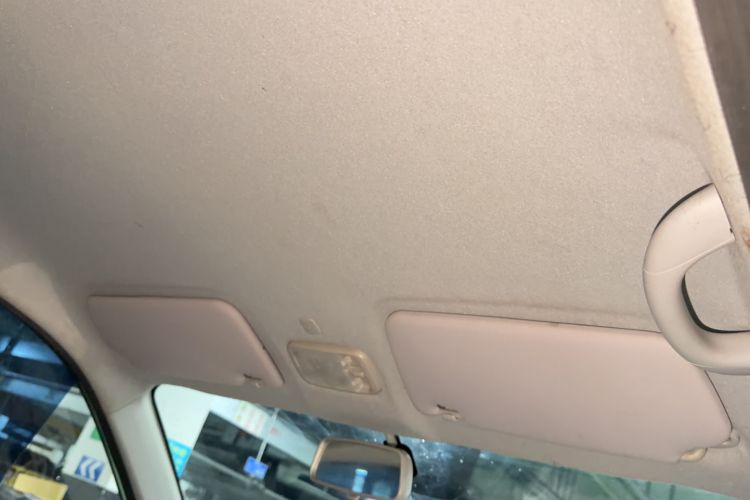 Used Chery QQ Ice Cream 2022 170km Sundae Phosphate Lithium-Ion Interior 2