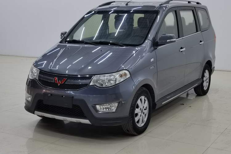 Used Wuling Hongguang 2014 1.5L S Luxury Model
