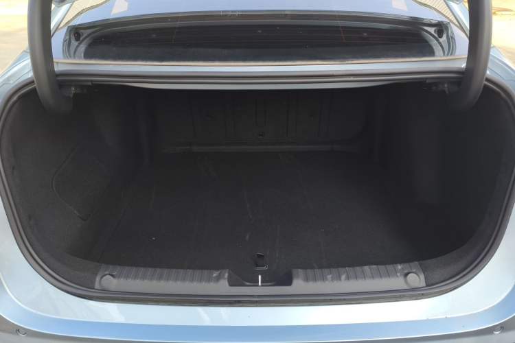 Used Geely Galaxy L6 2025 EM-i 140km Starship Edition
