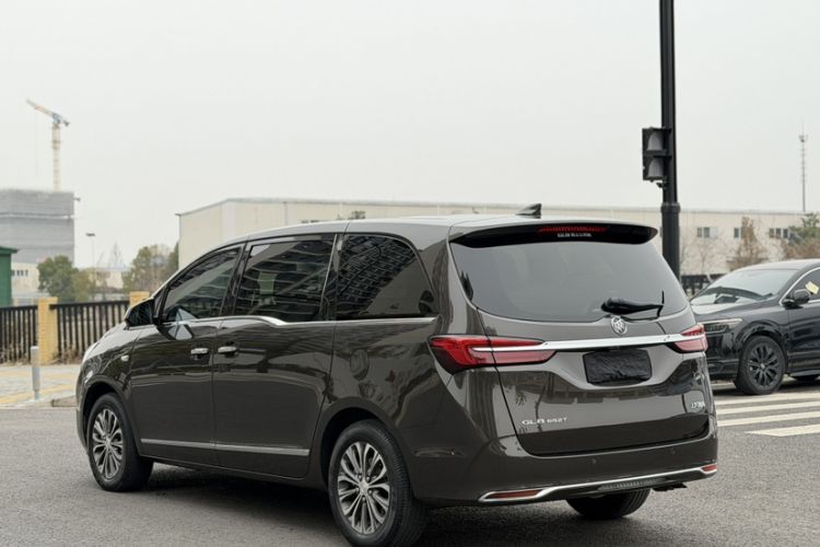 Used Buick GL8 2021 Land Cruiser Executive 652T Premium Model
