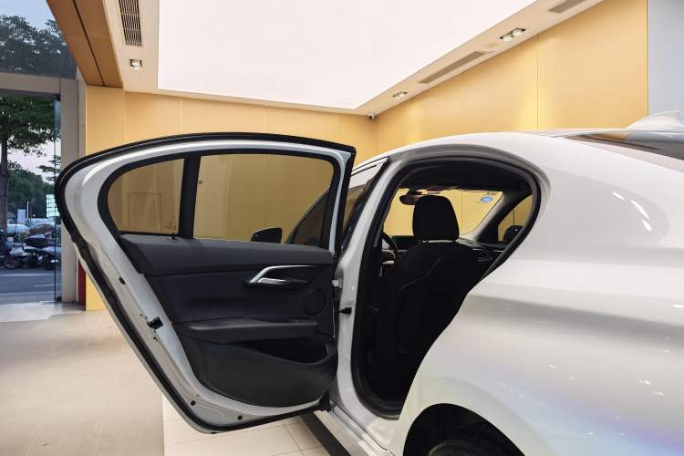 Used BMW 1 Series 2018 118i Fashion Model
