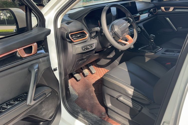 Used Baojun RS-5 2019 1.5T Manual Super Connected Luxury Edition China VI