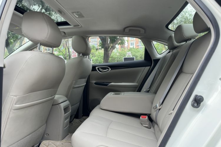 Used Nissan Sylphy 2016 1.6XV CVT Smart Enjoyment Version Interior 5