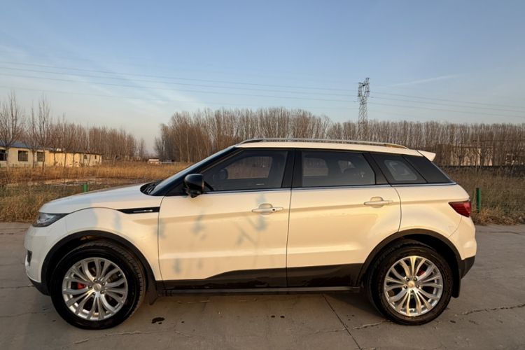 Used Land X7 2016 2.0T Panoramic Prestige Edition