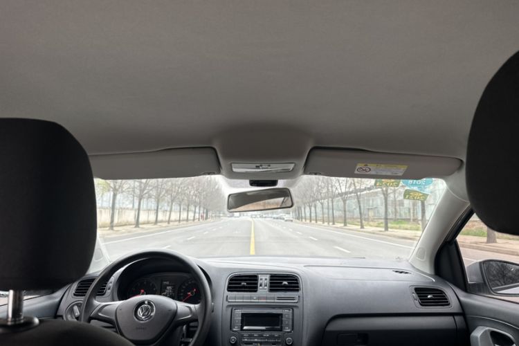 Used Volkswagen Polo 2016 1.4L Manual Fashion Model
