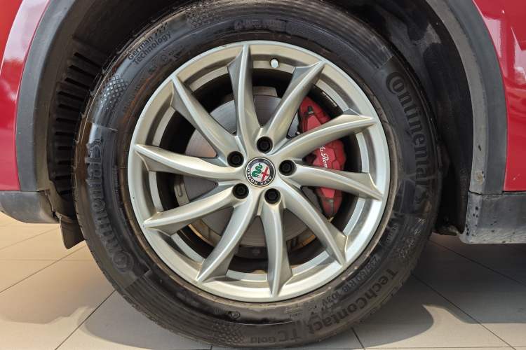 Used Alfa Romeo Stelvio 2017 2.0T 200HP Elite Edition
