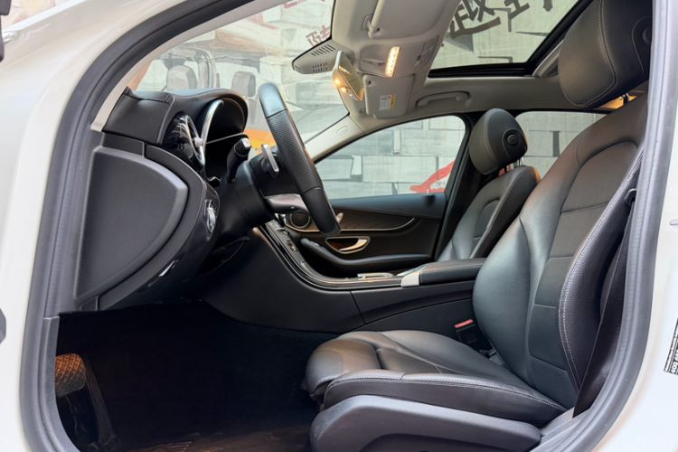 Used Mercedes-Benz C-Class 2021 C 200 L Fashion Edition Sport Version
