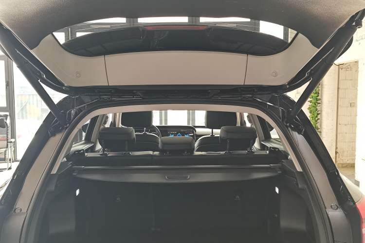 Used Hongqi HS5 2022 Revised Version 2.0T Smart Connect Flagship Edition