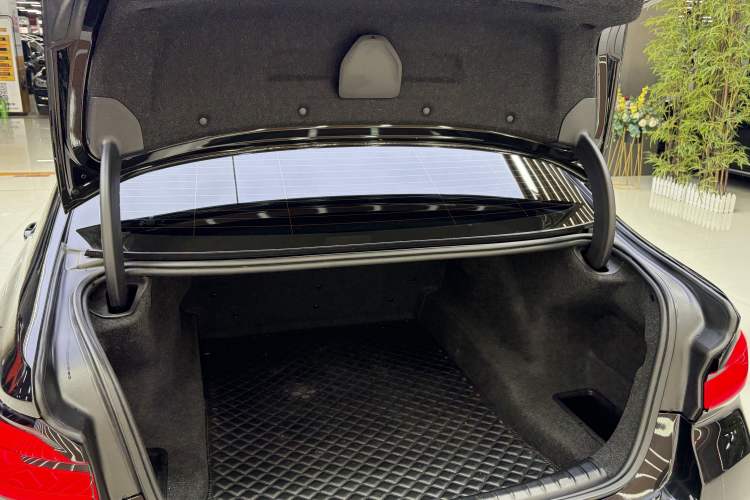 Used BMW 5 Series 2022 Second Facelift 525Li M Sport Package