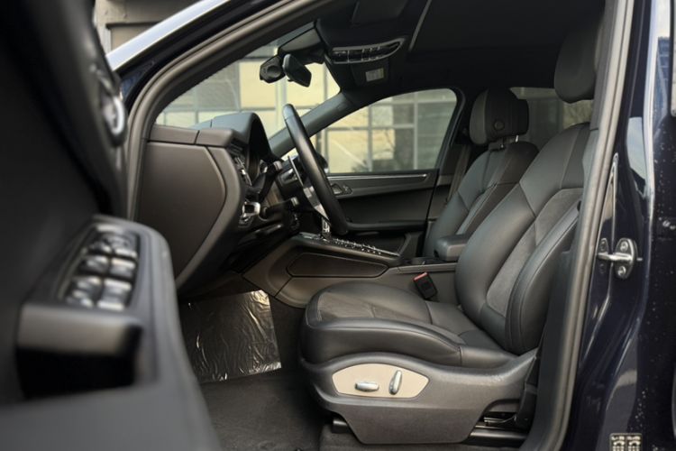 Used Porsche Macan 2021 Macan 2.0T
