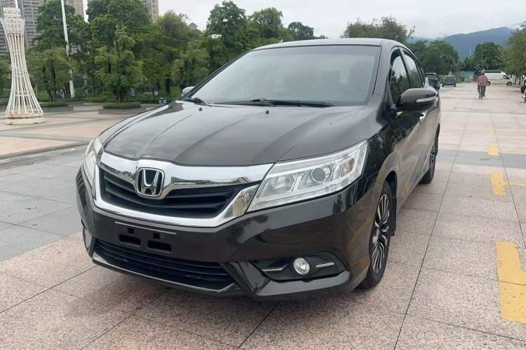 Used Honda Crider 2015 1.8L automatic comfort version