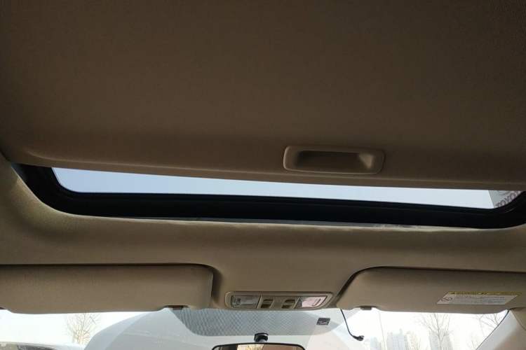 Used Honda Jade 2014 1.8L Automatic Comfort Elite Version 5 Seats