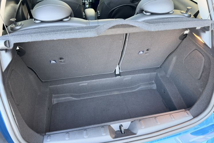 Used MINI 2022 1.5T COOPER Artist