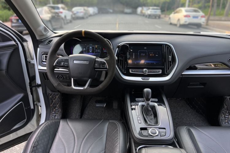 Used JETOUR X70 2018 1.5T Automatic Smart Drive Edition Interior 3