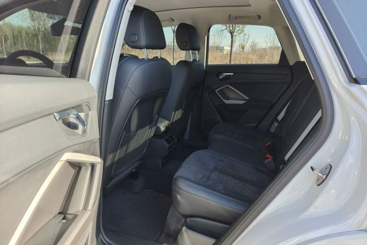 Used Audi Q3 2021 35 TFSI Fashion Dynamic Model