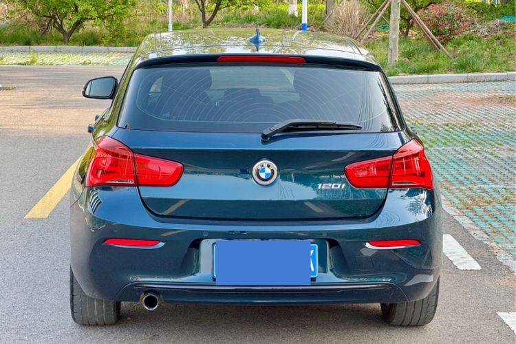 Used BMW 1 Series 2015 120i Sport Design Package
