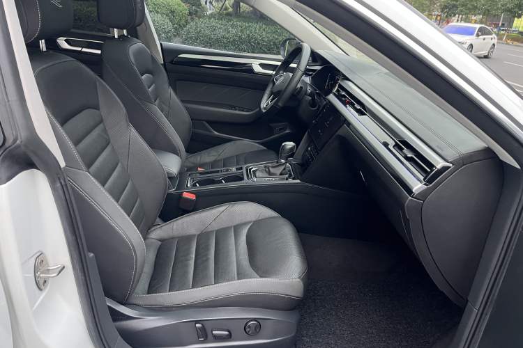 Used Volkswagen FAW-Volkswagen CC 2021 380TSI Striking Edition
