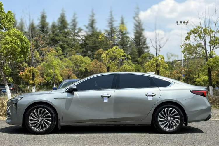 Used Buick LaCrosse 2023 28T Prestige Edition