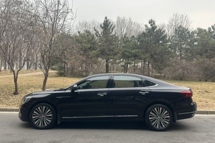 Used Volkswagen Passat 2019 330TSI Luxury Edition China VI Standard