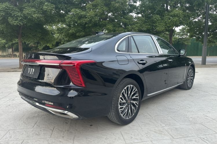 Used Hongqi H5 2025 2.0T Automatic Flag Edition – 500 000 Units Commemorative Version
