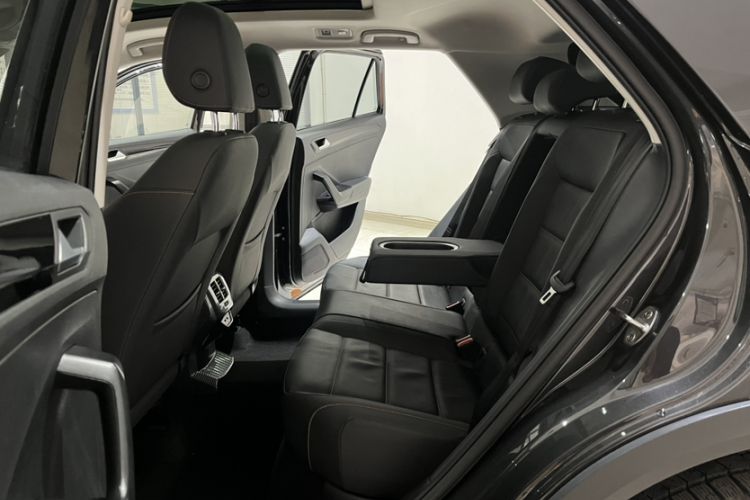 Used Volkswagen T-ROC 2021 280TSI DSG Two-Wheel Drive Comfort Connect 30th Anniversary Edition
