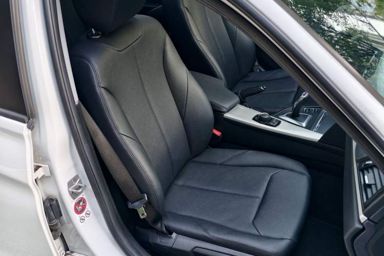 Used BMW 3 Series (Import) 2016 320i Sport Touring Edition
