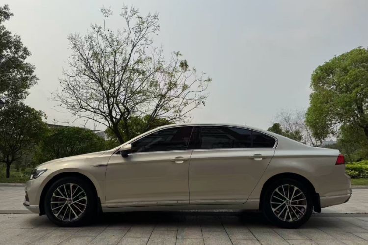 Used Volkswagen Magotan 2020 330TSI DSG Luxury Edition