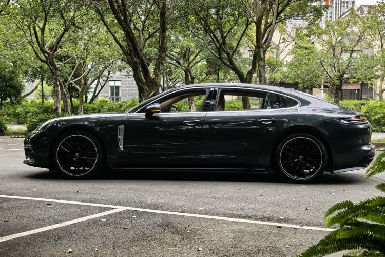 Used Porsche Panamera 2017 Panamera Executive Long Wheelbase 3.0T