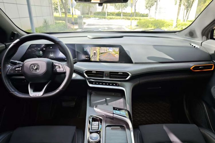 Used Changan UNI-T 2022 2.0T Prestige Version
