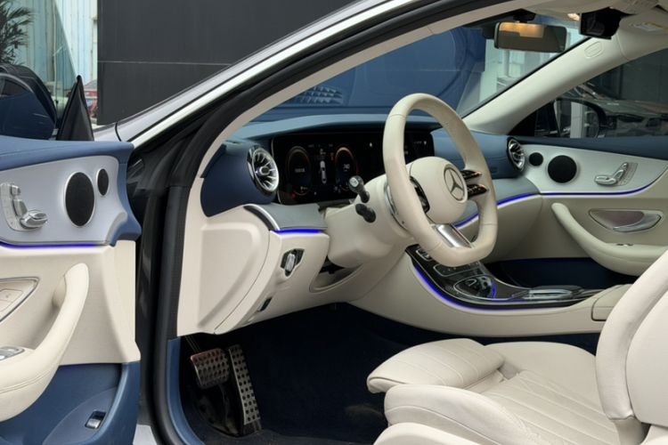 Used Mercedes-Benz E-Class 2023 E 260 Coupe Left Front Seat