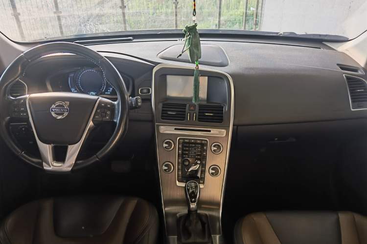 Used Volvo XC60 2016 T5 AWD Zhiyuan Edition
