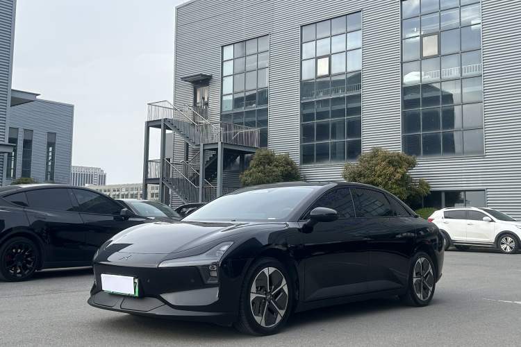 Used XPeng MONA M03 2024 620 with Ultra-Long Range Exterior 3