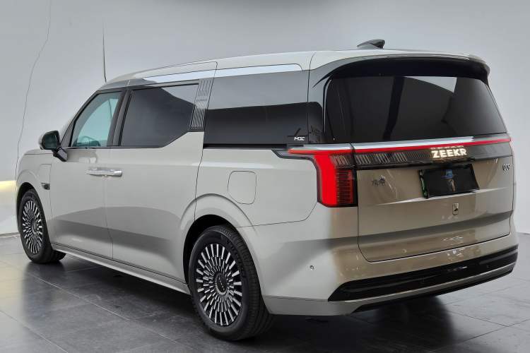 Used Zeekr 009 2022 WE Edition
